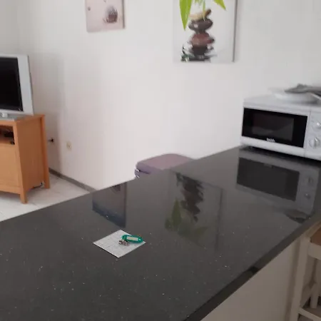 Apartment Penthouse With Great Views , Sun All Day , Wifi , New Kitchen. San Miguel de Abona