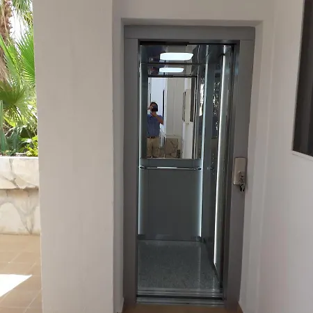 Penthouse With Great Views , Sun All Day , Wifi , New Kitchen. San Miguel de Abona