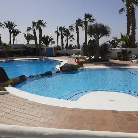 Penthouse With Great Views , Sun All Day , Wifi , New Kitchen.