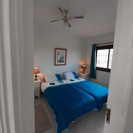 Apartment Penthouse With Great Views , Sun All Day , Wifi , New Kitchen. *